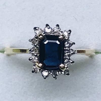 Ladies Sapphire & Diamond Ring 