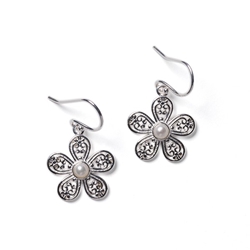 Southern Gates® Daisy Earrings 